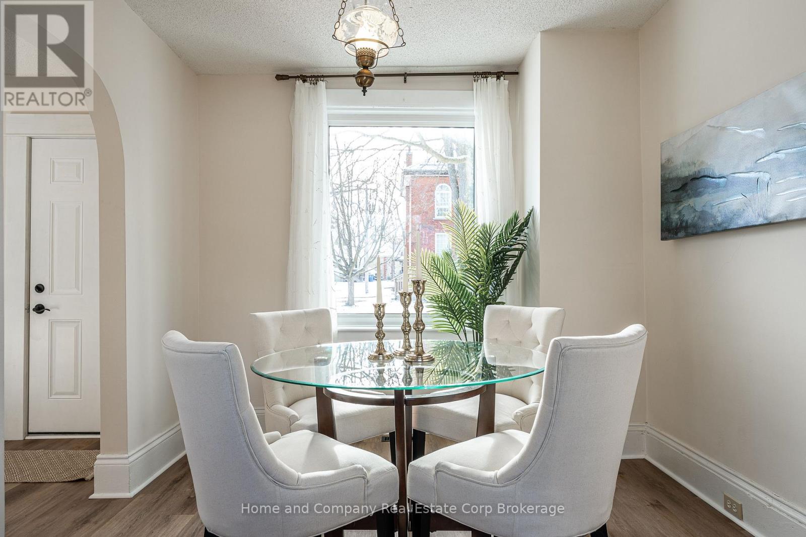 70 Dufferin Street, Stratford, Ontario  N5A 2G5 - Photo 13 - X12899074