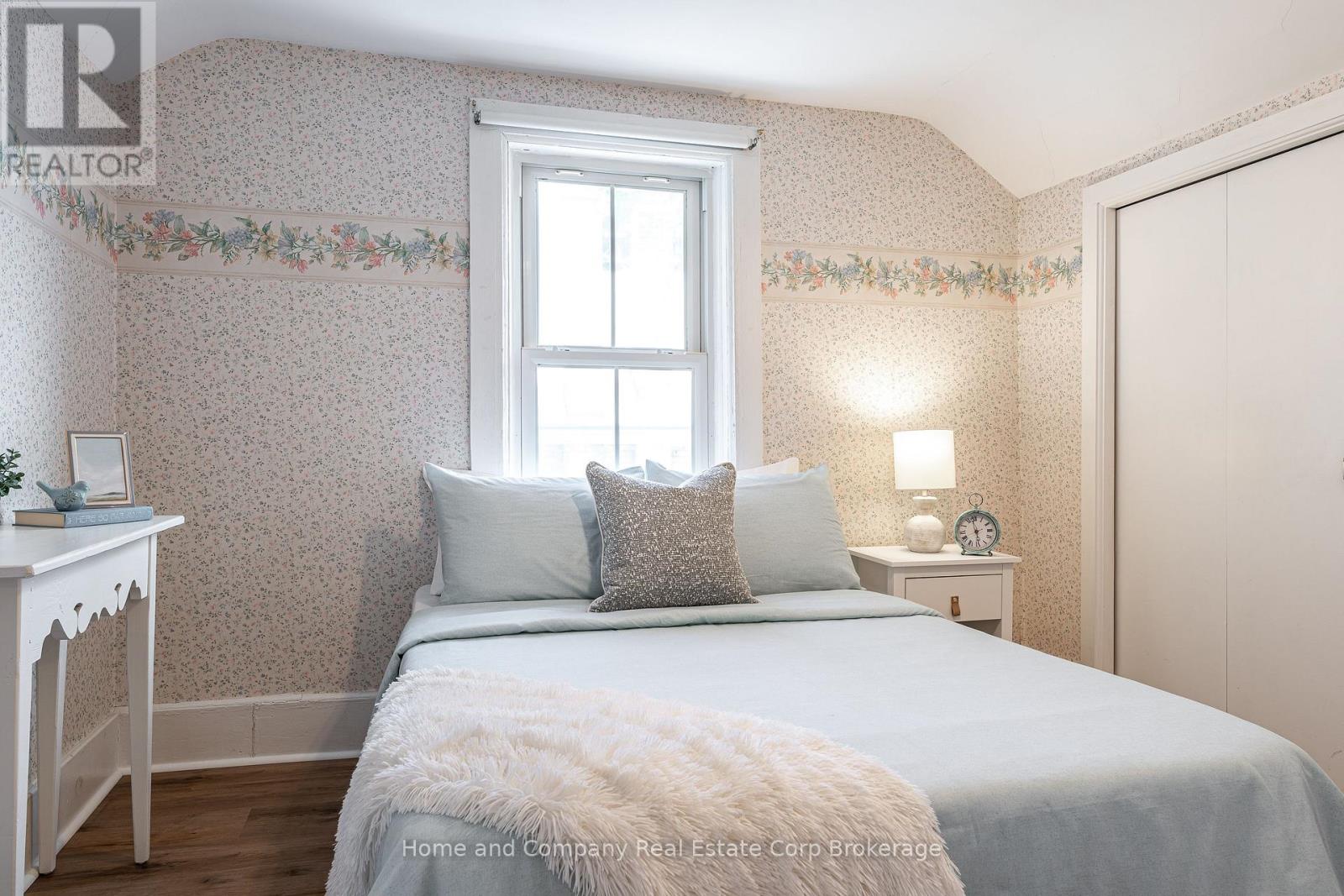 70 Dufferin Street, Stratford, Ontario  N5A 2G5 - Photo 22 - X12899074