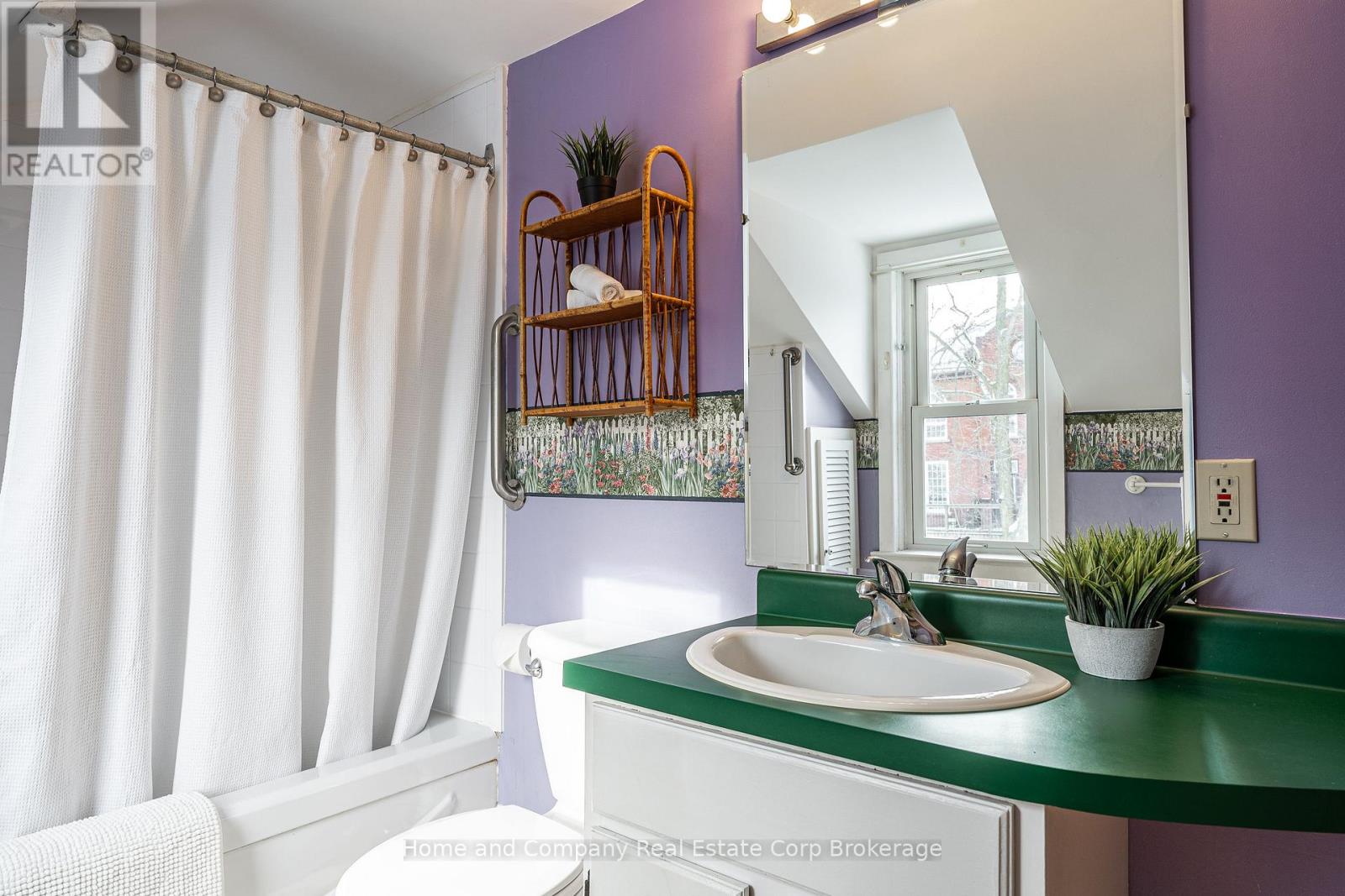 70 Dufferin Street, Stratford, Ontario  N5A 2G5 - Photo 25 - X12899074