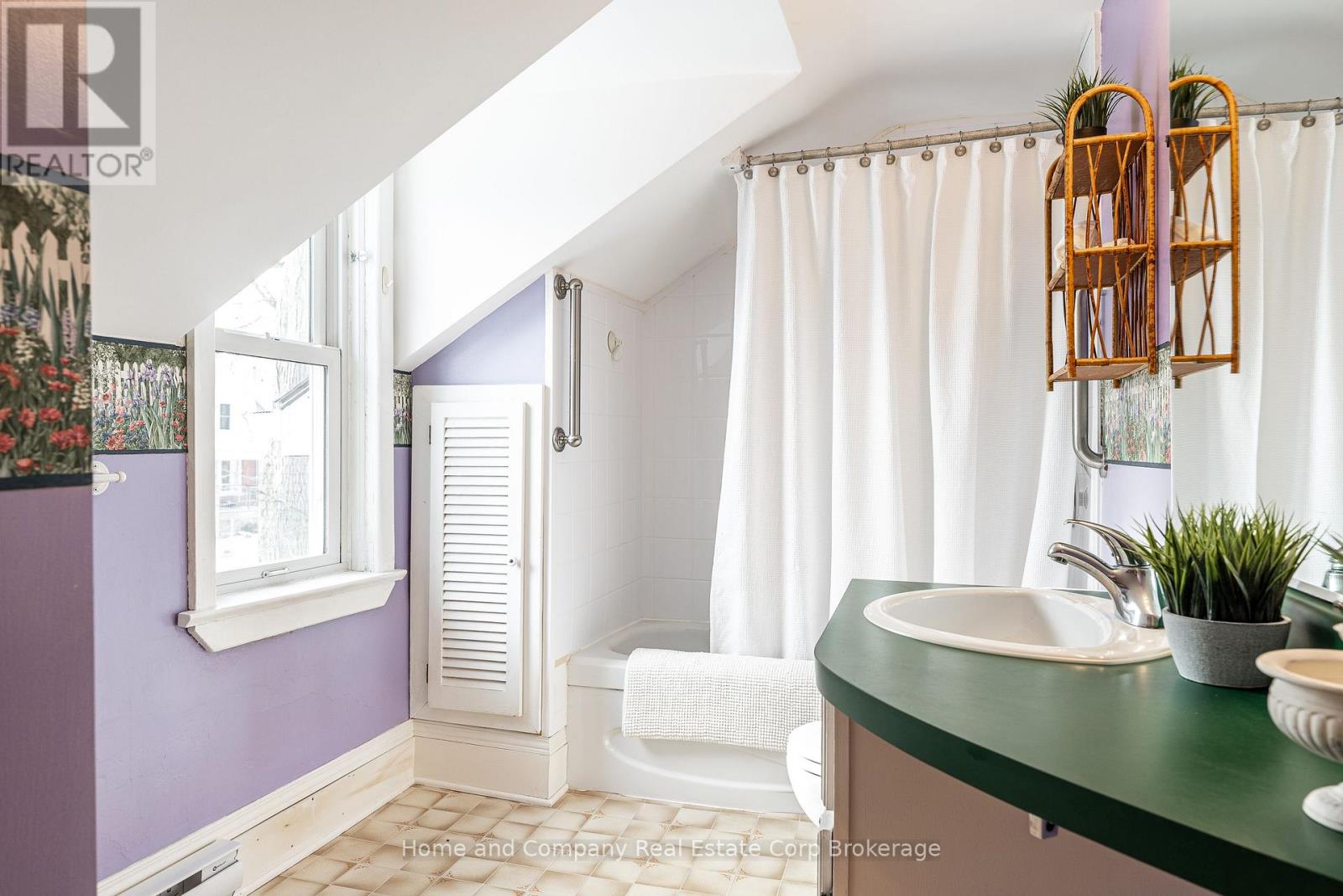 70 Dufferin Street, Stratford, Ontario  N5A 2G5 - Photo 26 - X12899074