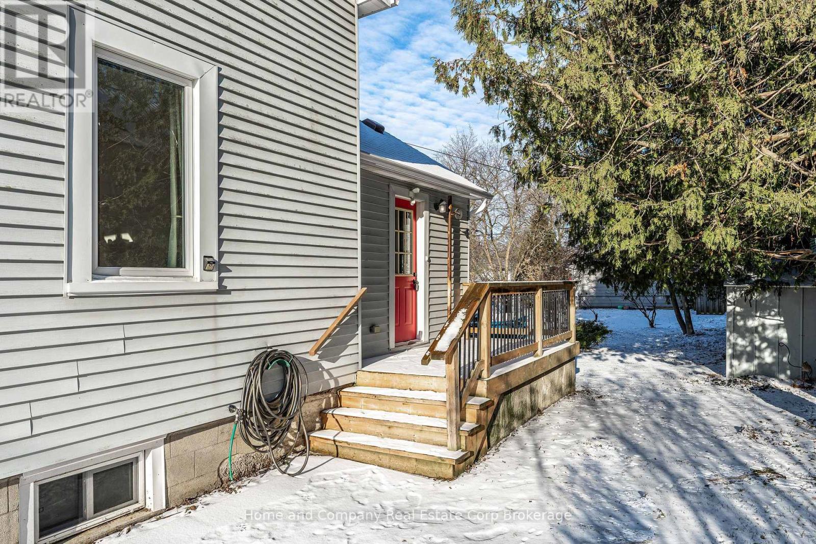 70 Dufferin Street, Stratford, Ontario  N5A 2G5 - Photo 27 - X12899074