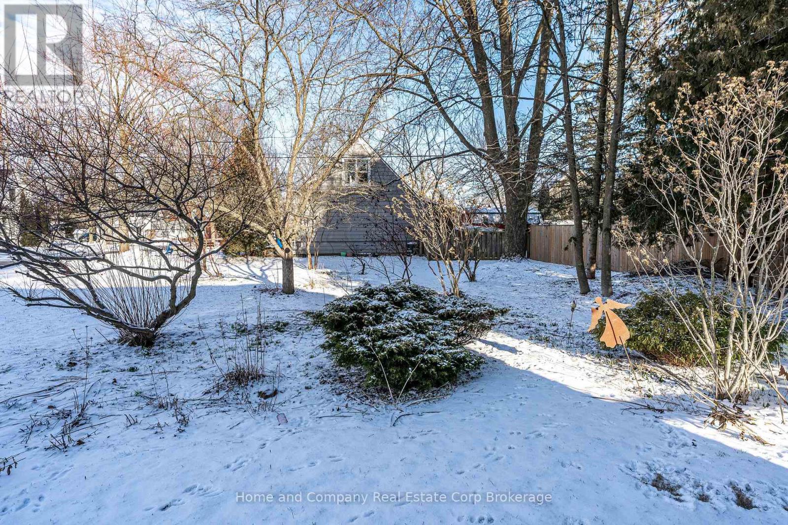 70 Dufferin Street, Stratford, Ontario  N5A 2G5 - Photo 28 - X12899074