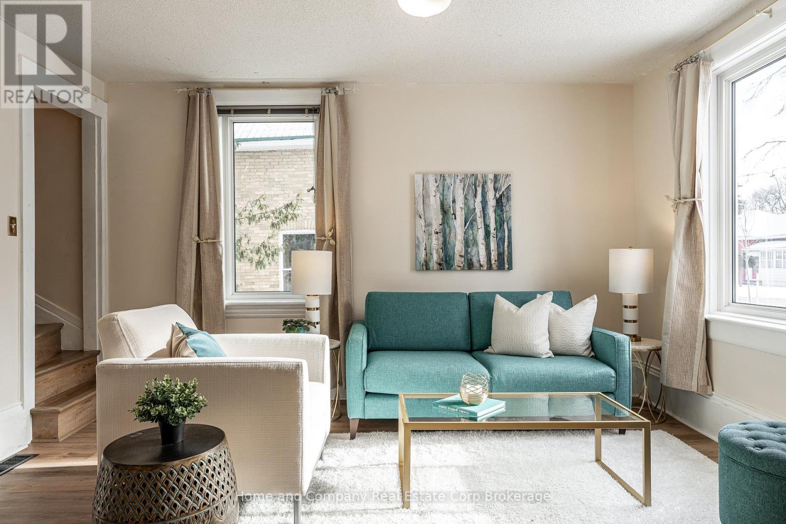 70 Dufferin Street, Stratford, Ontario  N5A 2G5 - Photo 3 - X12899074