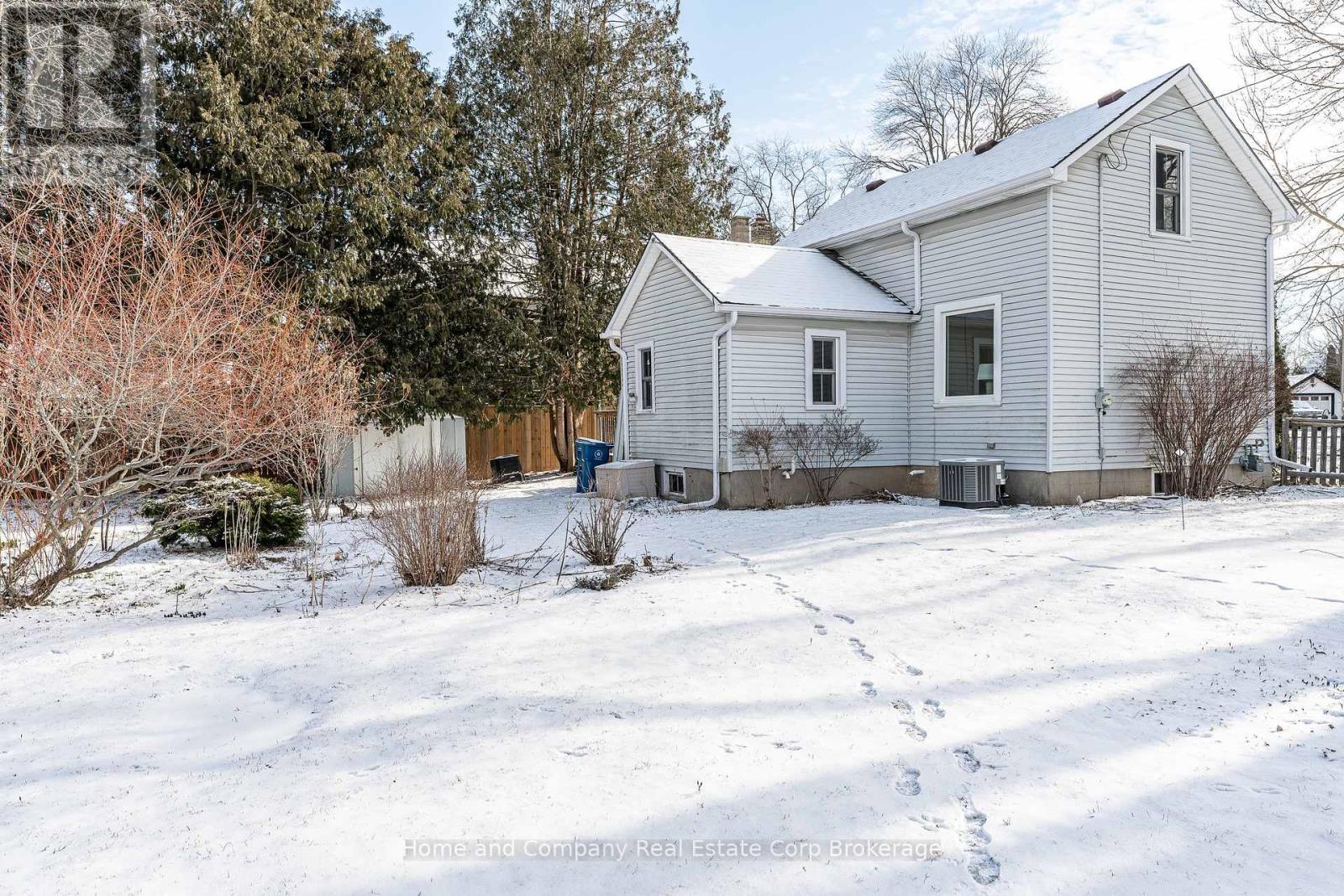 70 Dufferin Street, Stratford, Ontario  N5A 2G5 - Photo 30 - X12899074