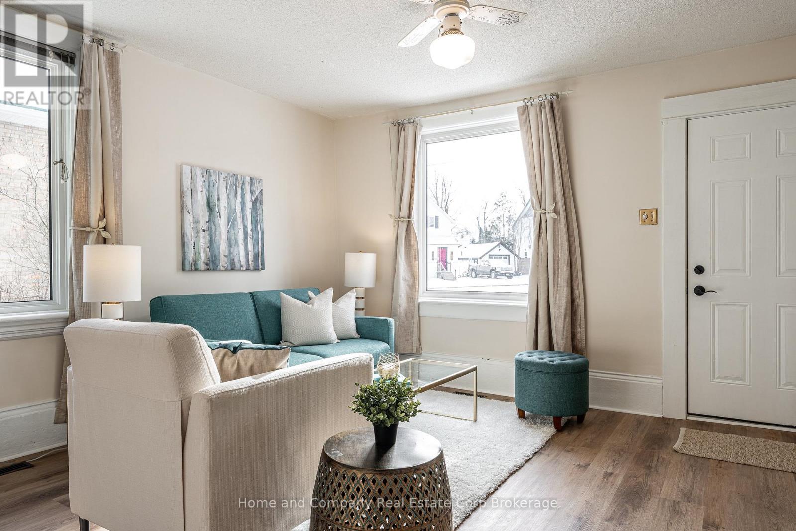 70 Dufferin Street, Stratford, Ontario  N5A 2G5 - Photo 9 - X12899074