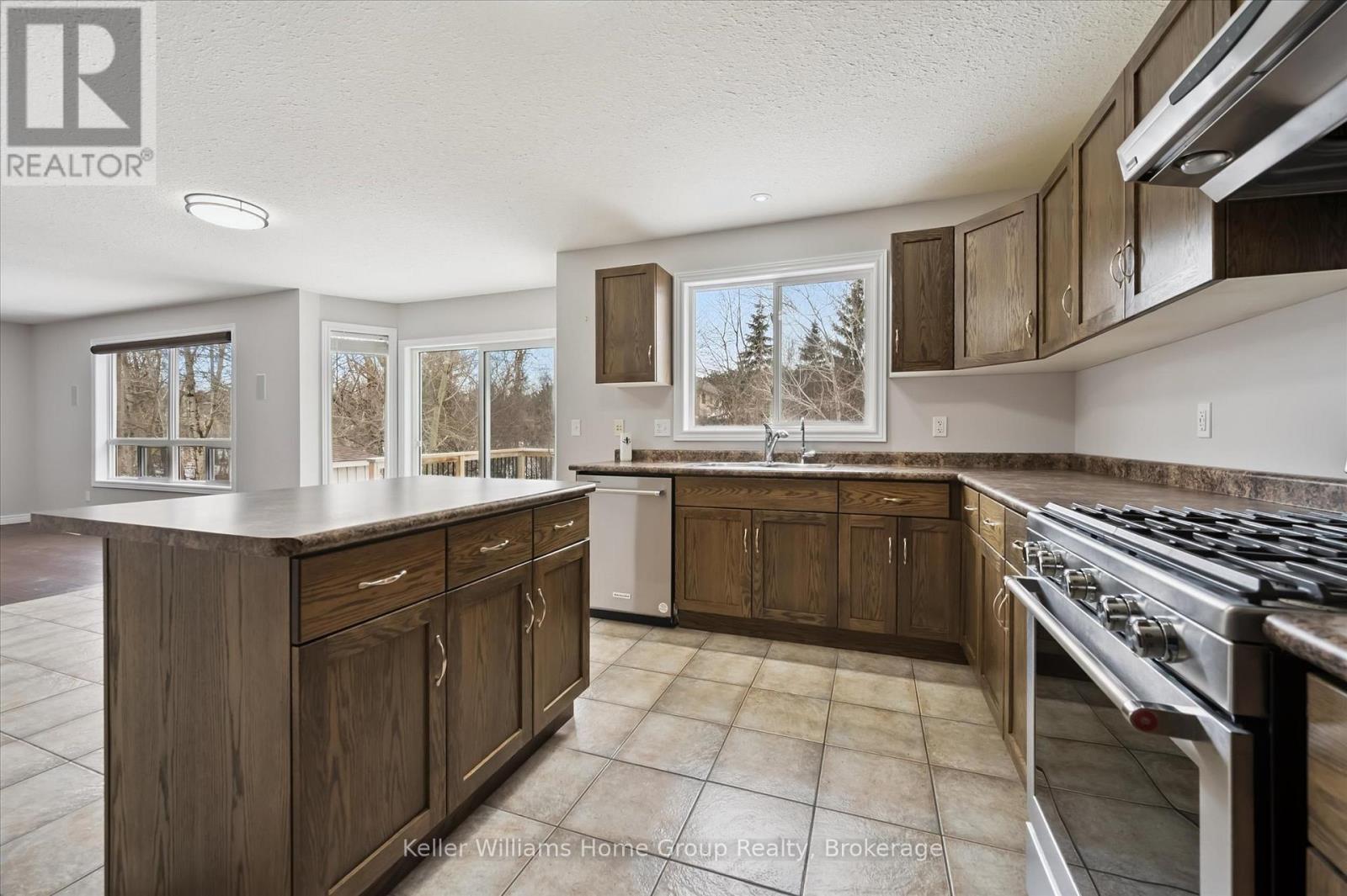 616 Black Street, Centre Wellington, Ontario  N1M 0A3 - Photo 13 - X12899132