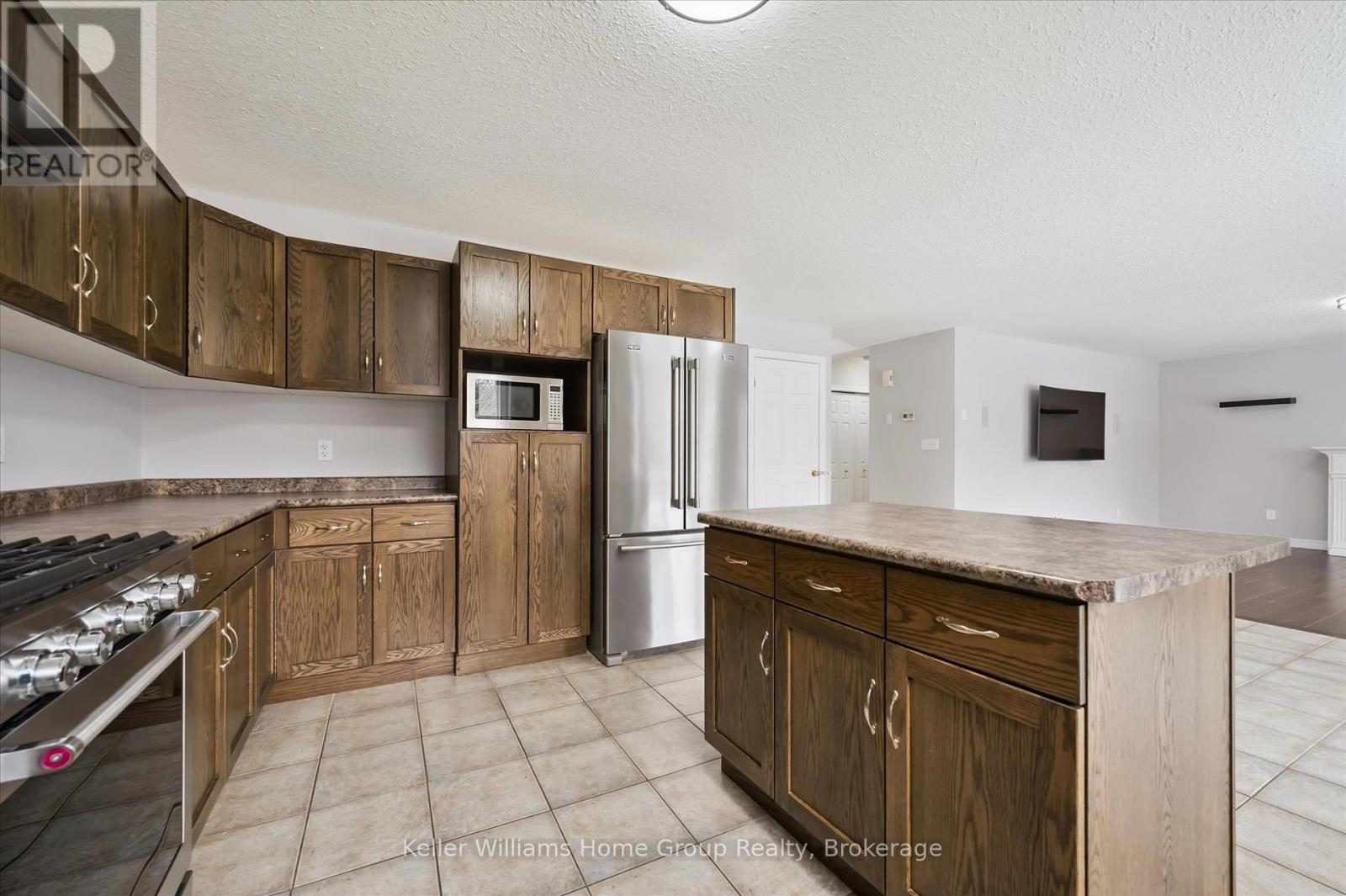 616 Black Street, Centre Wellington, Ontario  N1M 0A3 - Photo 15 - X12899132