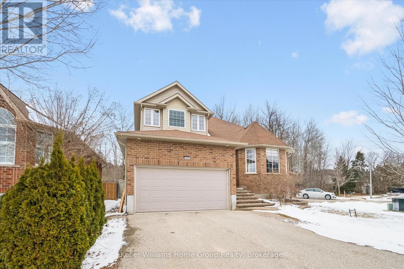 616 Black Street, Centre Wellington, Ontario  N1M 0A3 - Photo 2 - X12899132