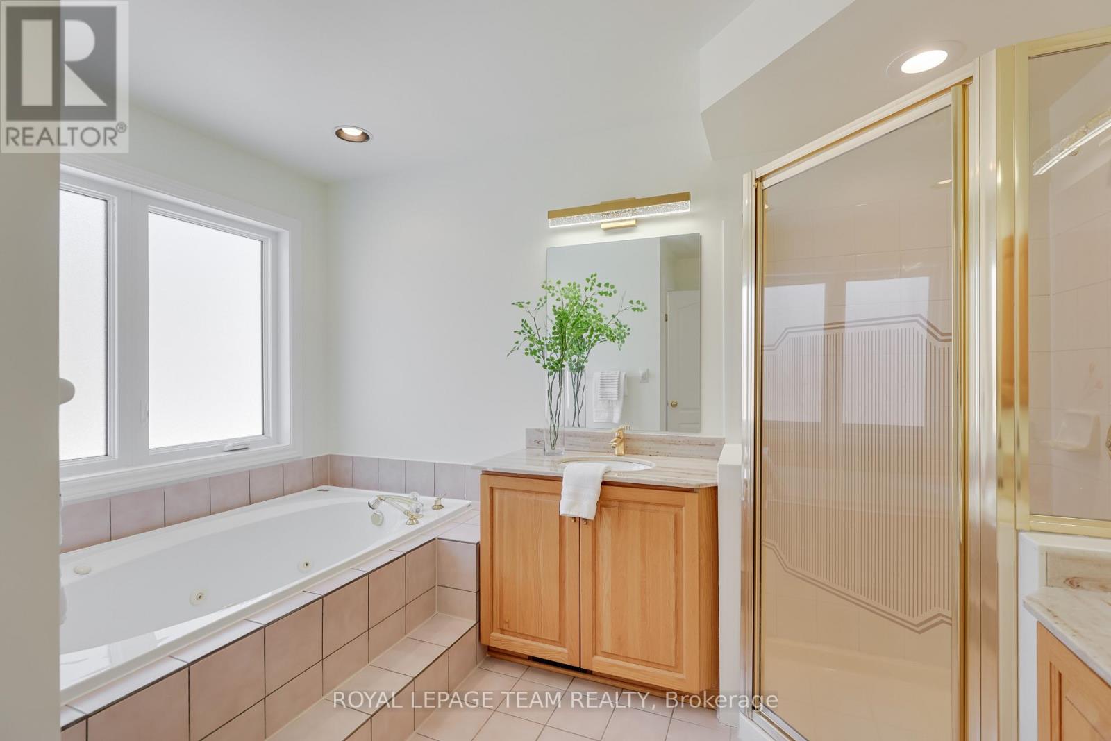 8 Saddlebrook Street, Ottawa, Ontario  K2G 5N6 - Photo 28 - X12899060