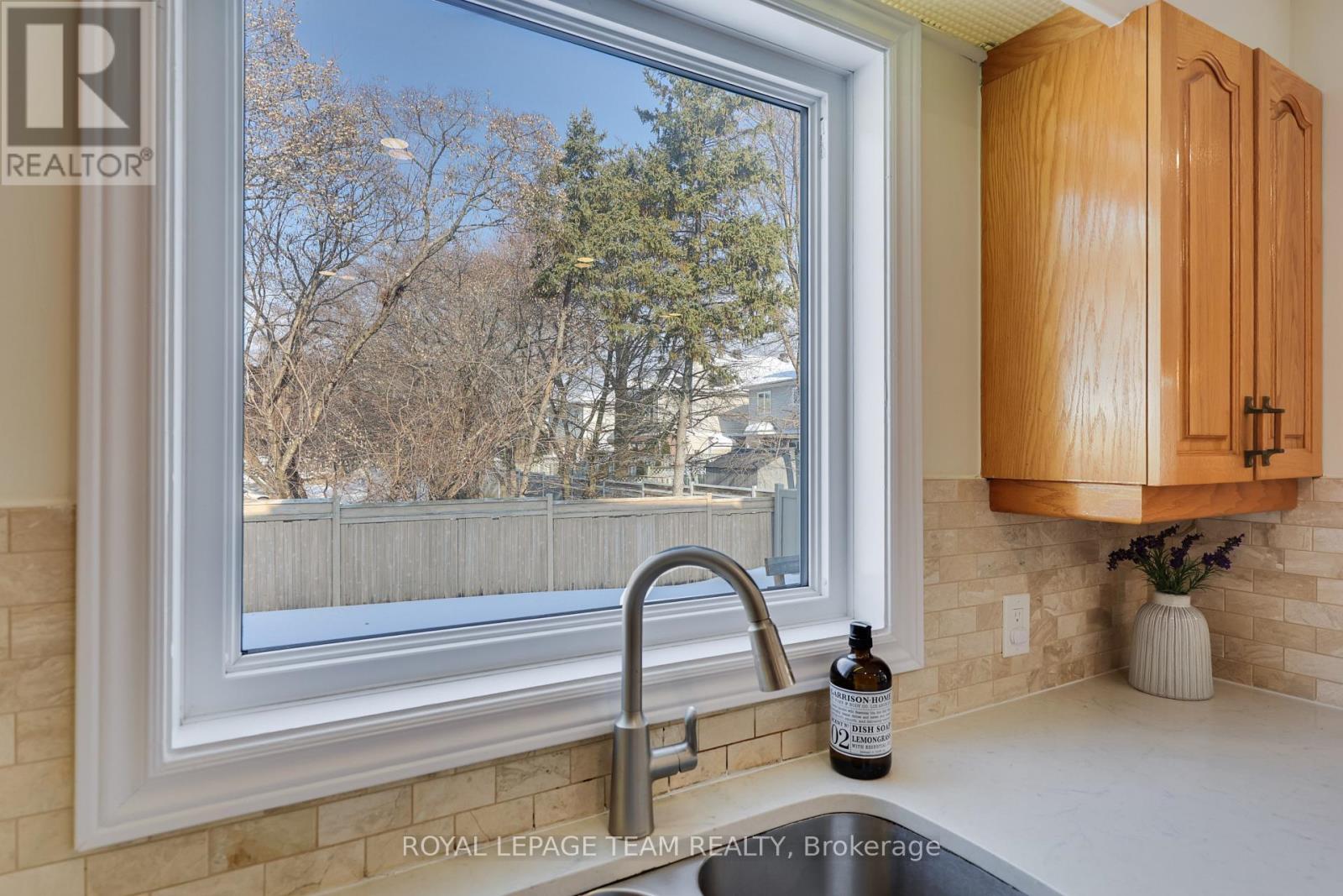 8 Saddlebrook Street, Ottawa, Ontario  K2G 5N6 - Photo 38 - X12899060