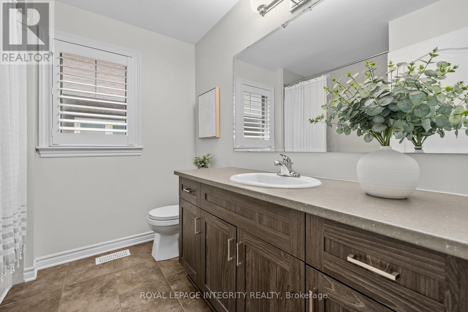 377 Warmstone Drive, Ottawa, Ontario  K2S 0W5 - Photo 24 - X12899128