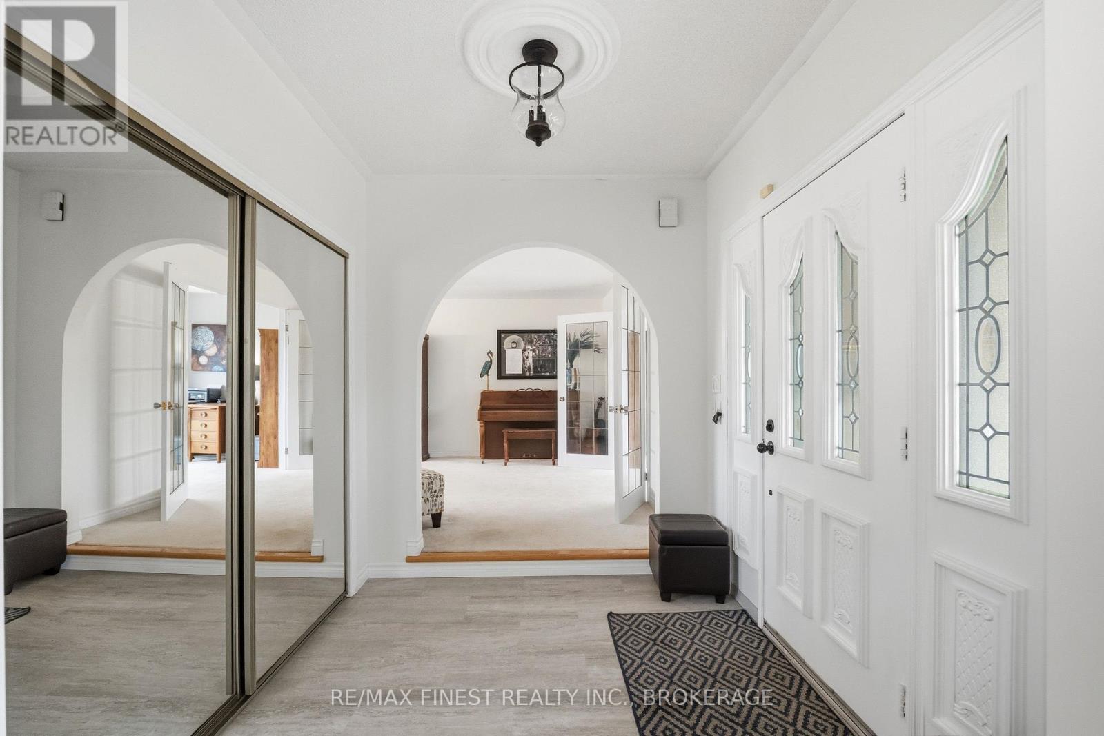 1779 Floyd Avenue, Kingston (City North Of 401), Ontario  K7L 4V4 - Photo 3 - X12899086