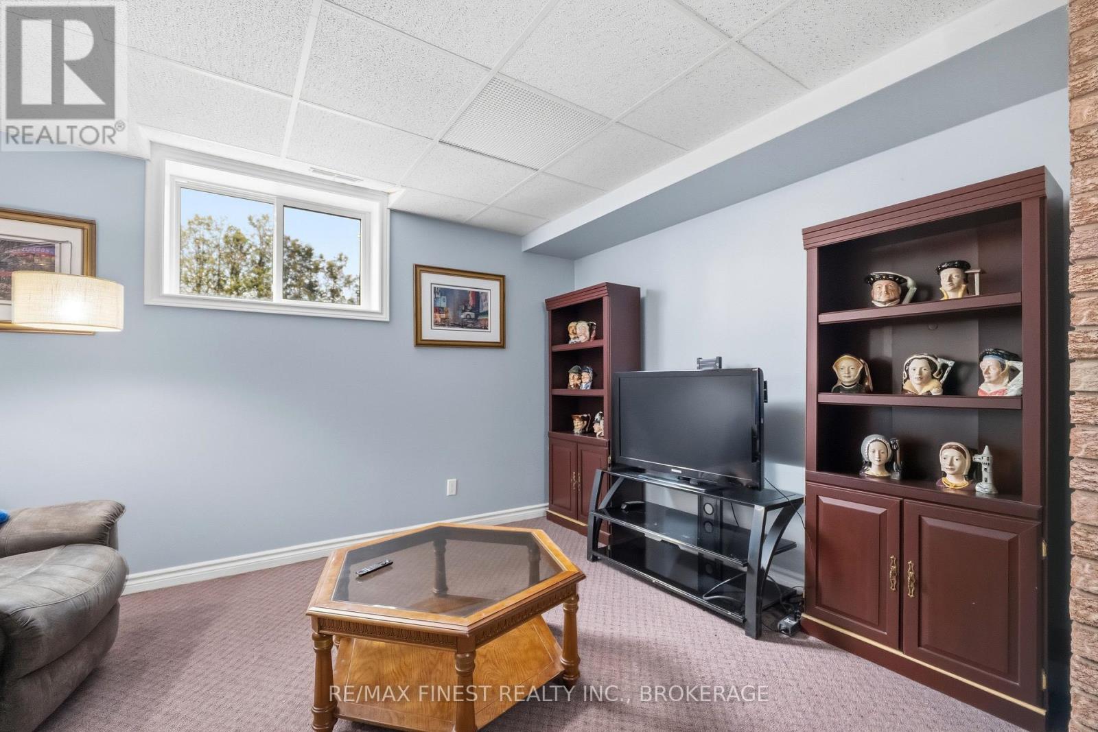 1779 Floyd Avenue, Kingston (City North Of 401), Ontario  K7L 4V4 - Photo 38 - X12899086