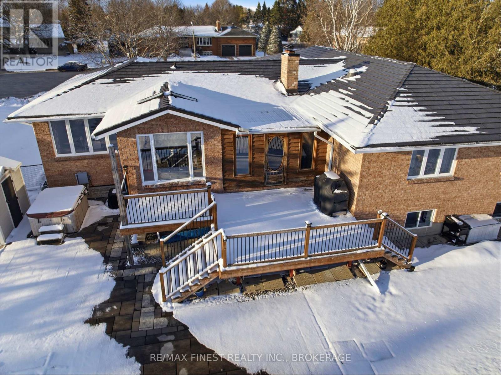 1779 Floyd Avenue, Kingston (City North Of 401), Ontario  K7L 4V4 - Photo 43 - X12899086