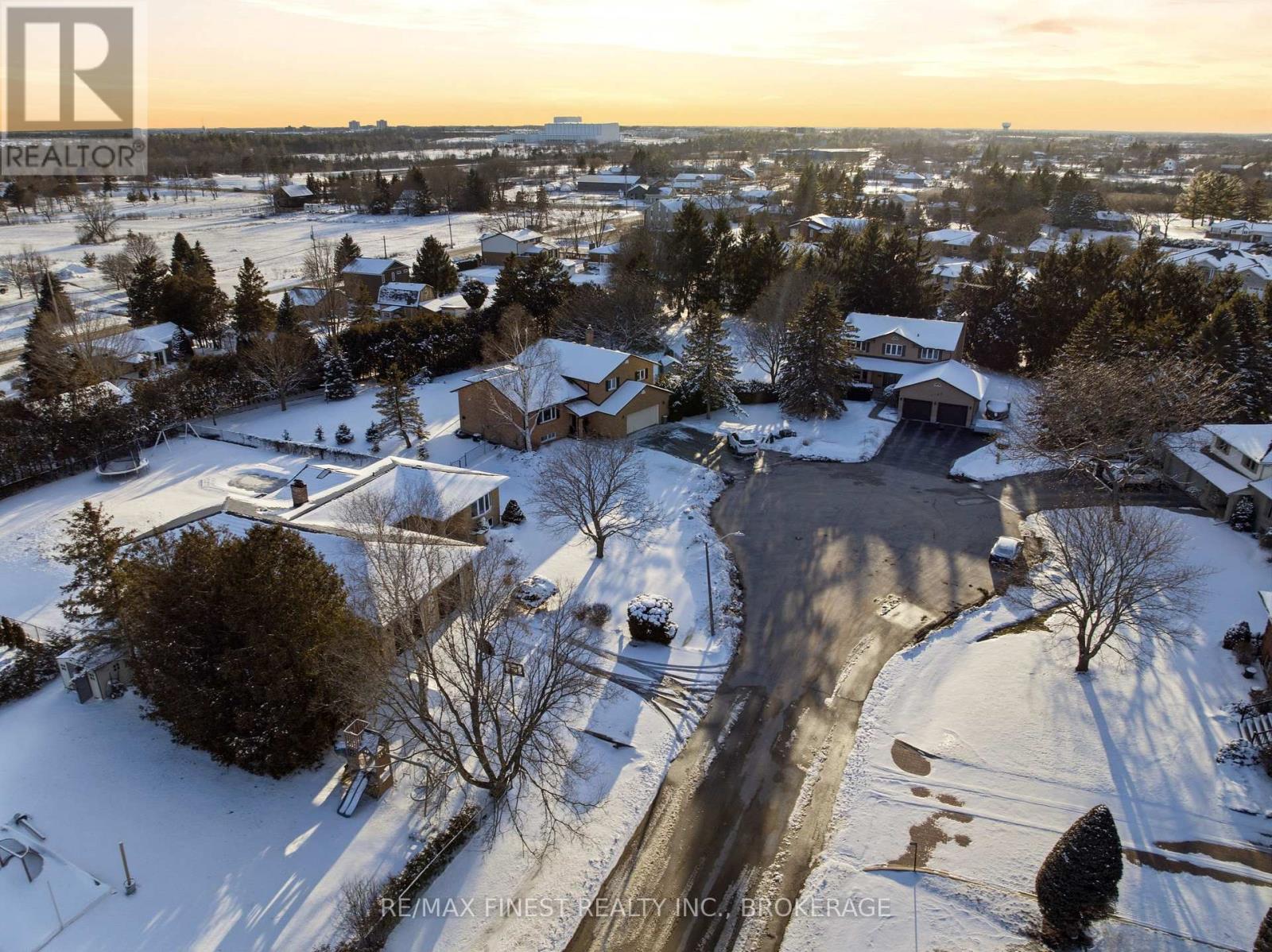 1779 Floyd Avenue, Kingston (City North Of 401), Ontario  K7L 4V4 - Photo 46 - X12899086