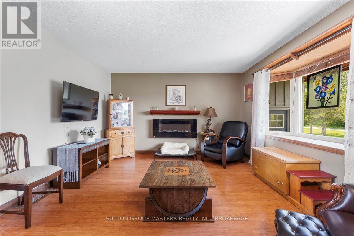 84 Plumb Road, Tyendinaga (Tyendinaga Township), Ontario  K0K 2N0 - Photo 7 - X12899102