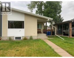 114 Mcgill Boulevard W, Lethbridge, Alberta