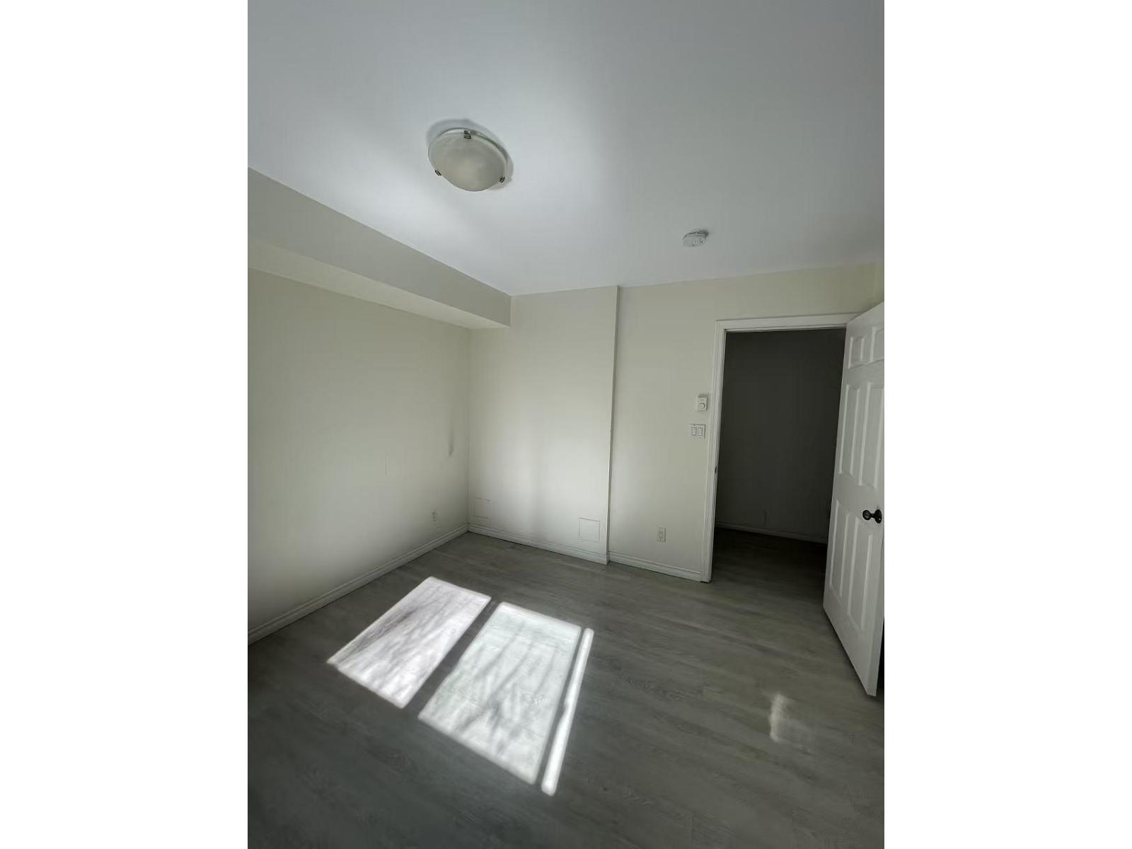 15600 109a, Surrey, British Columbia  V4N 4T6 - Photo 8 - R3087077