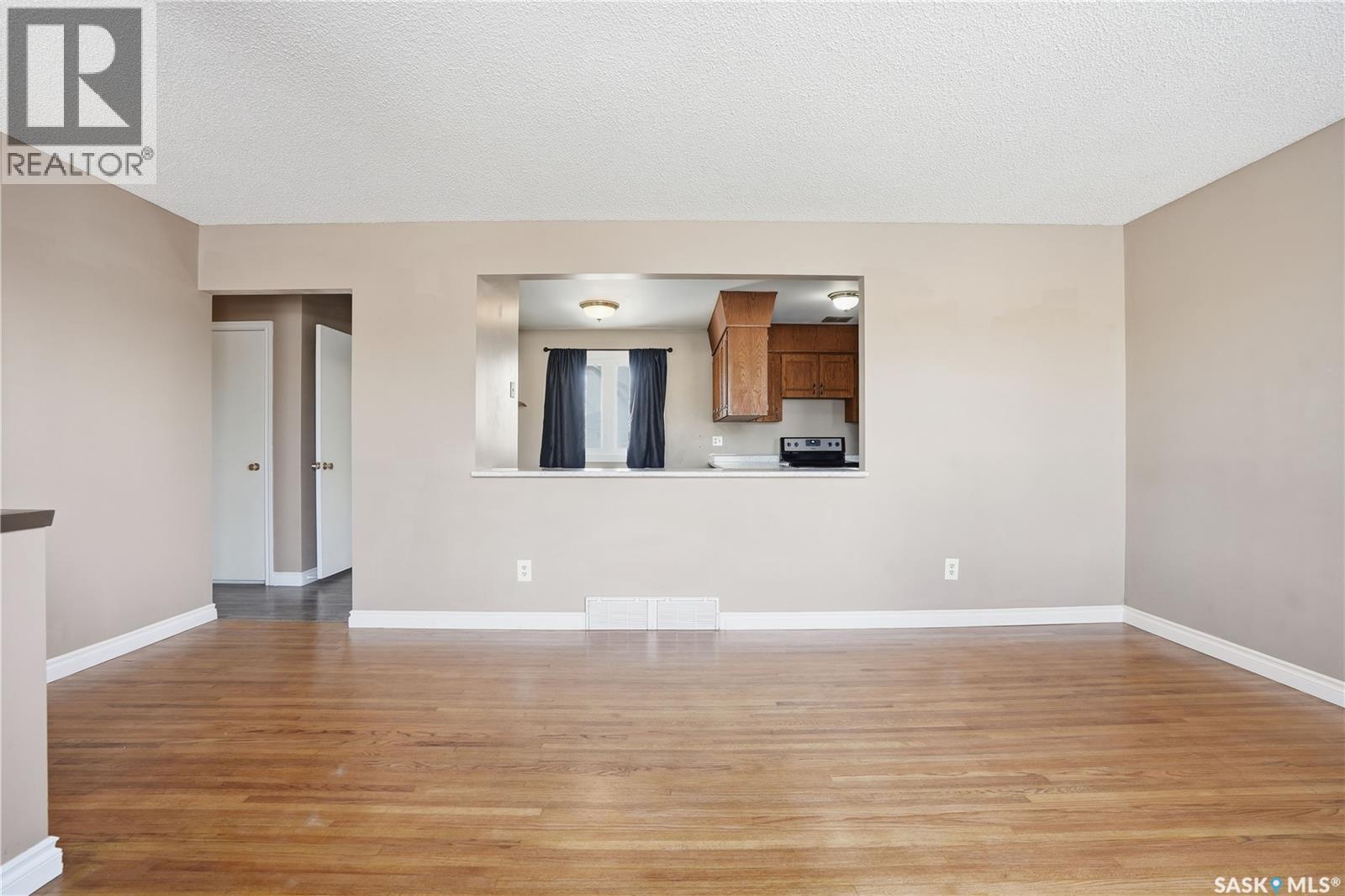 115 Mccaul Crescent, Regina, Saskatchewan  S4R 3X4 - Photo 9 - SK030736