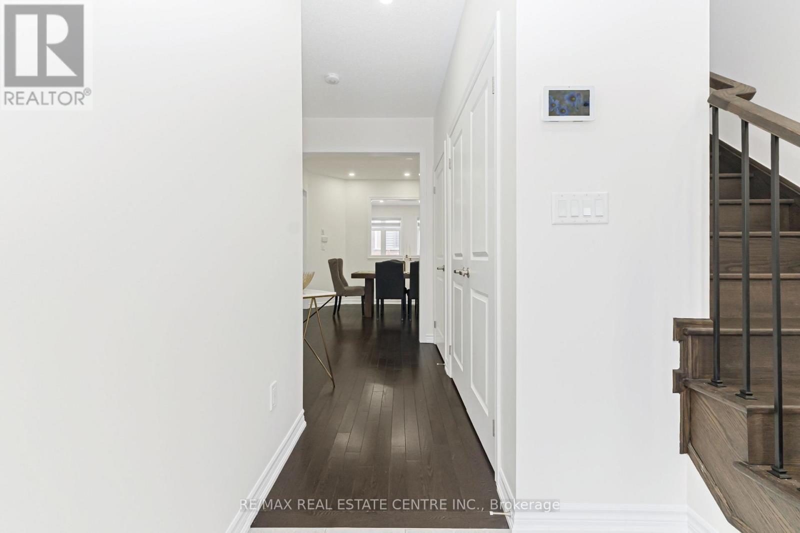 35 Thornvalley Terrace, Caledon, Ontario  L7C 4H9 - Photo 4 - W12899096