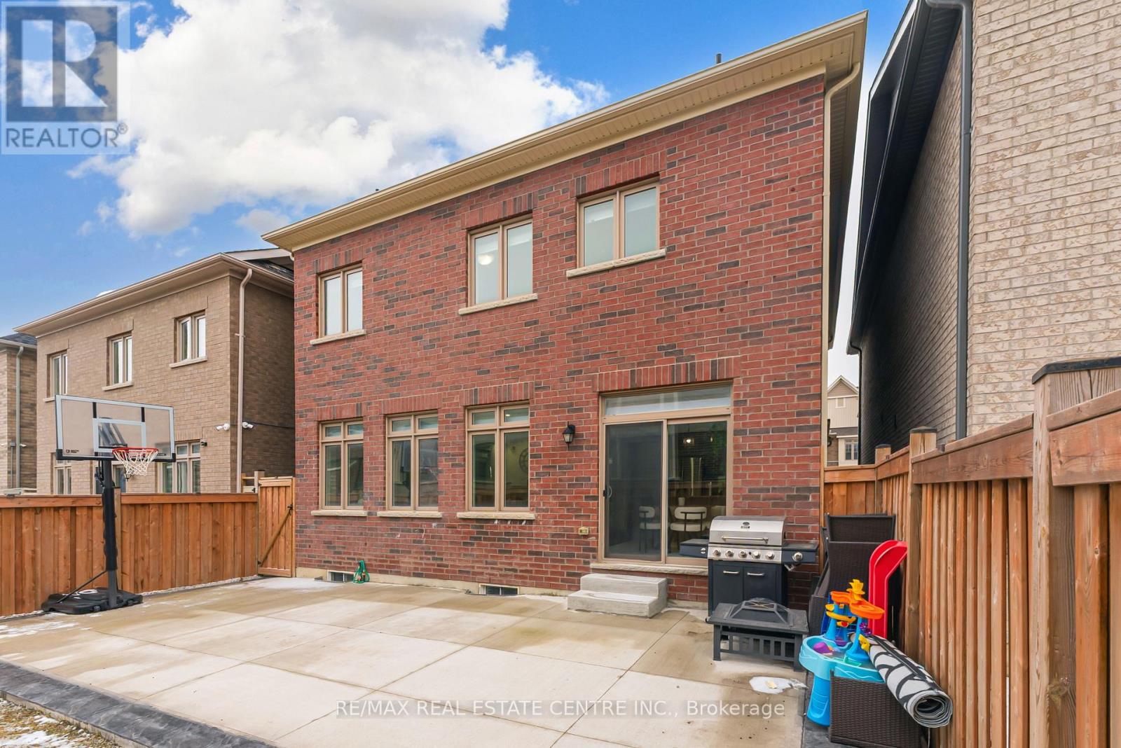 35 Thornvalley Terrace, Caledon, Ontario  L7C 4H9 - Photo 46 - W12899096