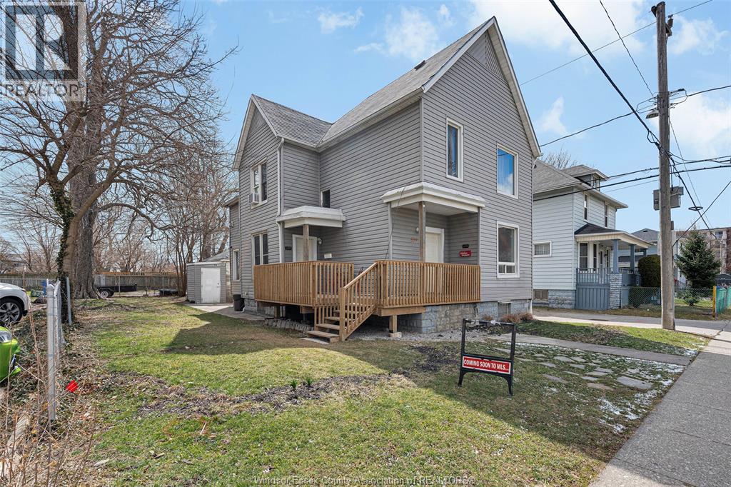 559 Assumption, Windsor, Ontario  N9A 3B3 - Photo 2 - 26005725