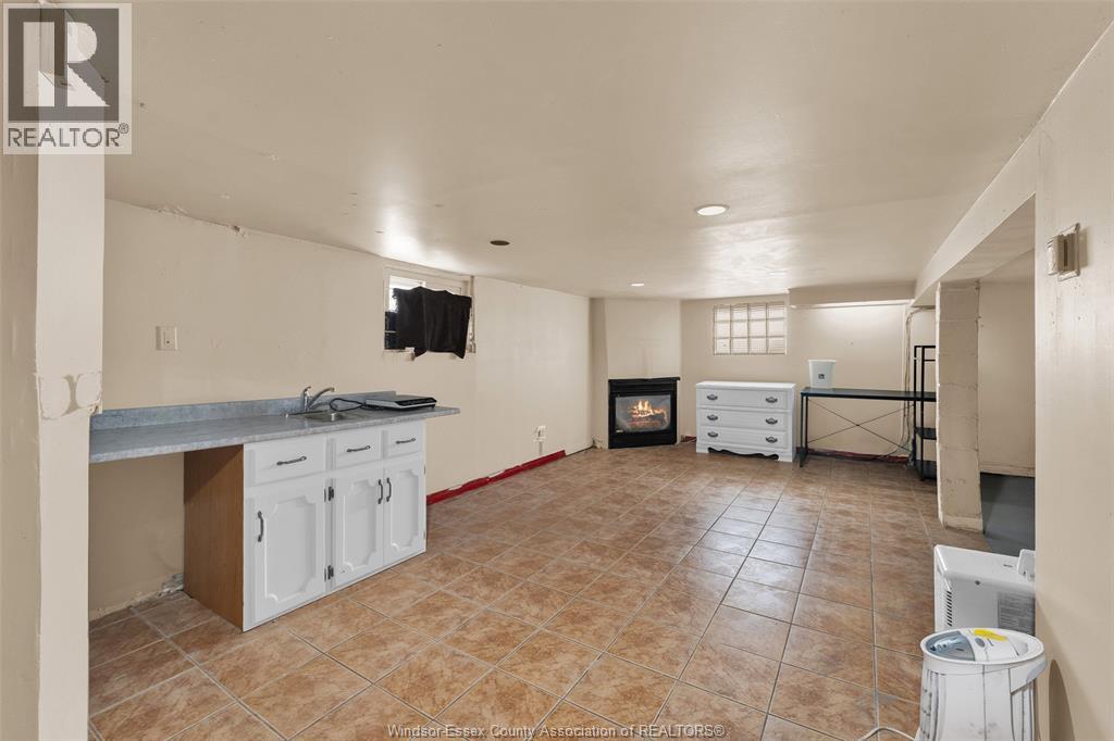 559 Assumption, Windsor, Ontario  N9A 3B3 - Photo 20 - 26005725