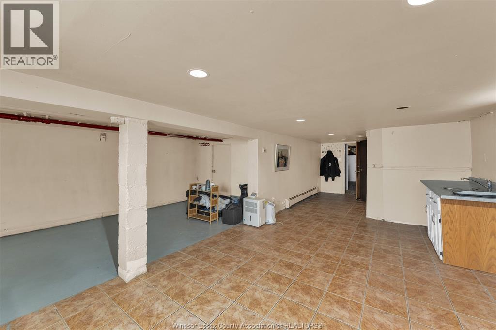 559 Assumption, Windsor, Ontario  N9A 3B3 - Photo 21 - 26005725