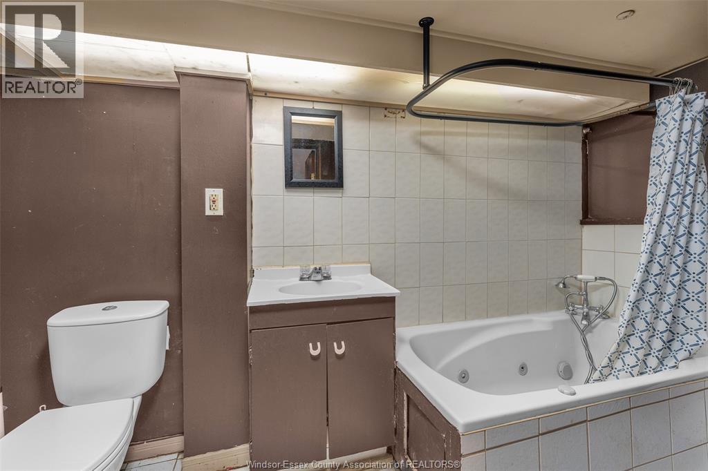 559 Assumption, Windsor, Ontario  N9A 3B3 - Photo 22 - 26005725