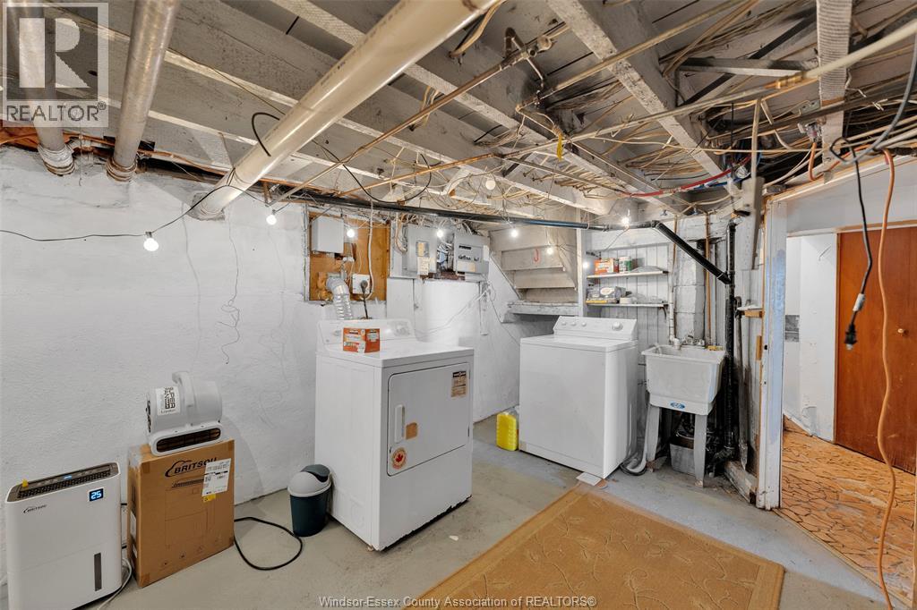 559 Assumption, Windsor, Ontario  N9A 3B3 - Photo 23 - 26005725