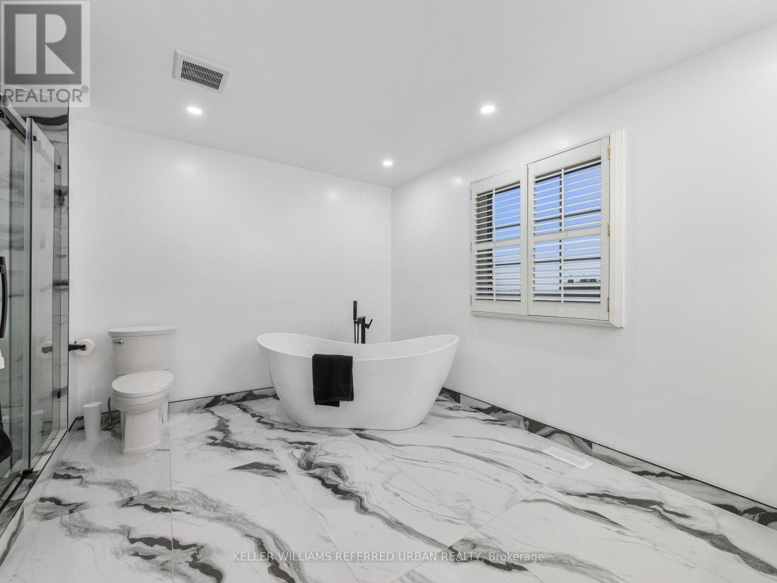 17 Sleepy Hollow Lane, Whitchurch-Stouffville, Ontario  L4A 3G7 - Photo 24 - N12898954