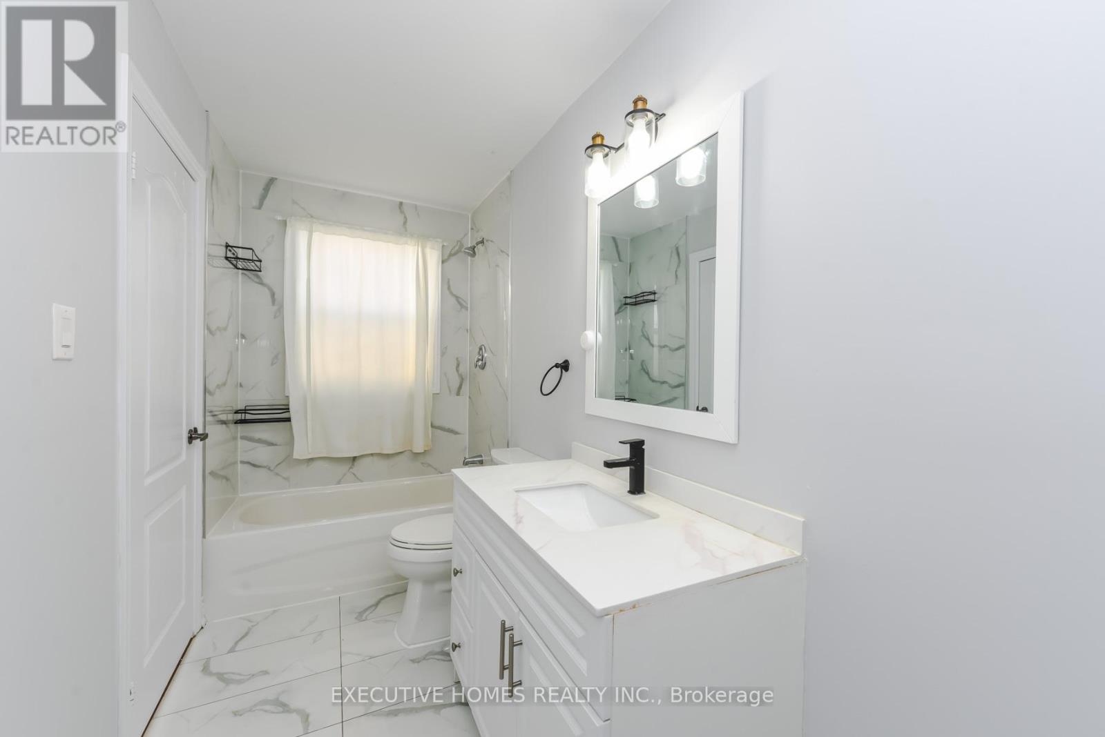 77 Blackthorn Lane, Brampton, Ontario  L6V 3L1 - Photo 10 - W12895942