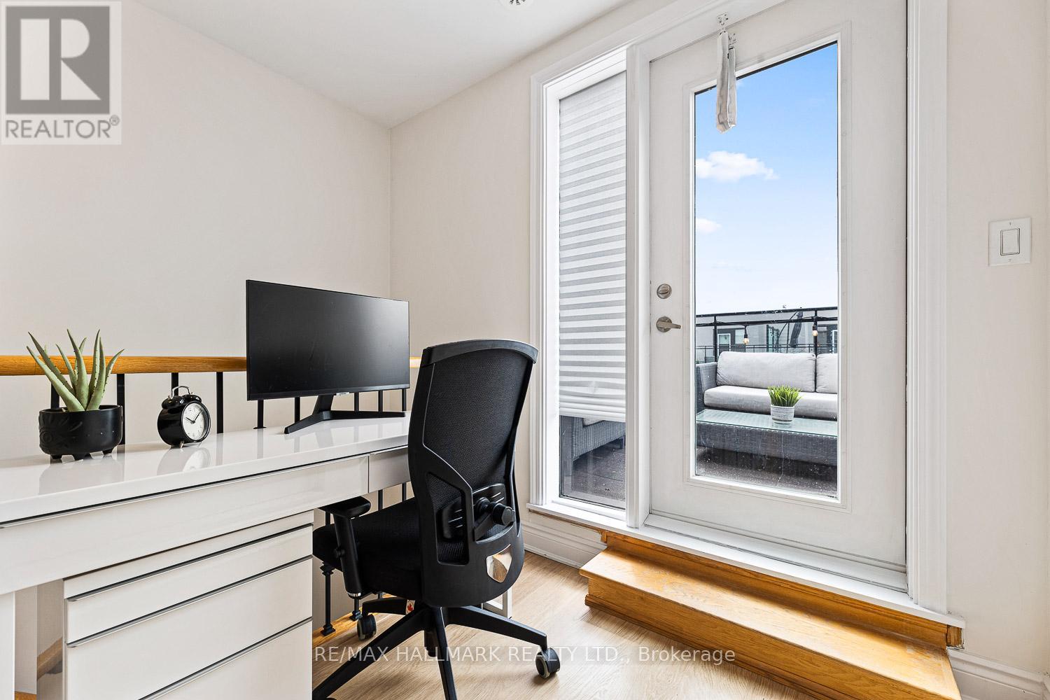 306 - 1120 Briar Hill Avenue, Toronto (Briar Hill-Belgravia), Ontario  M6B 0A9 - Photo 21 - W12861306