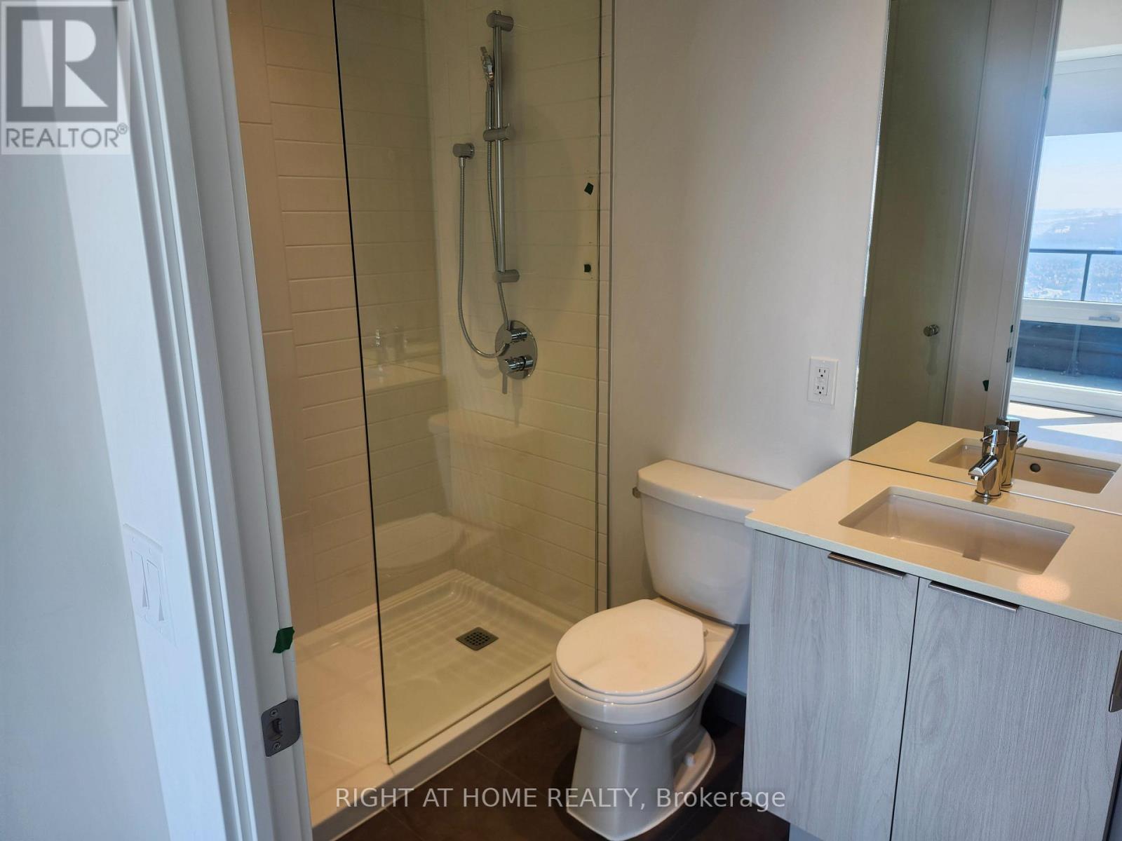 3901 - 448 Burnhamthorpe Road W, Mississauga, Ontario  L5B 4M6 - Photo 15 - W12897832