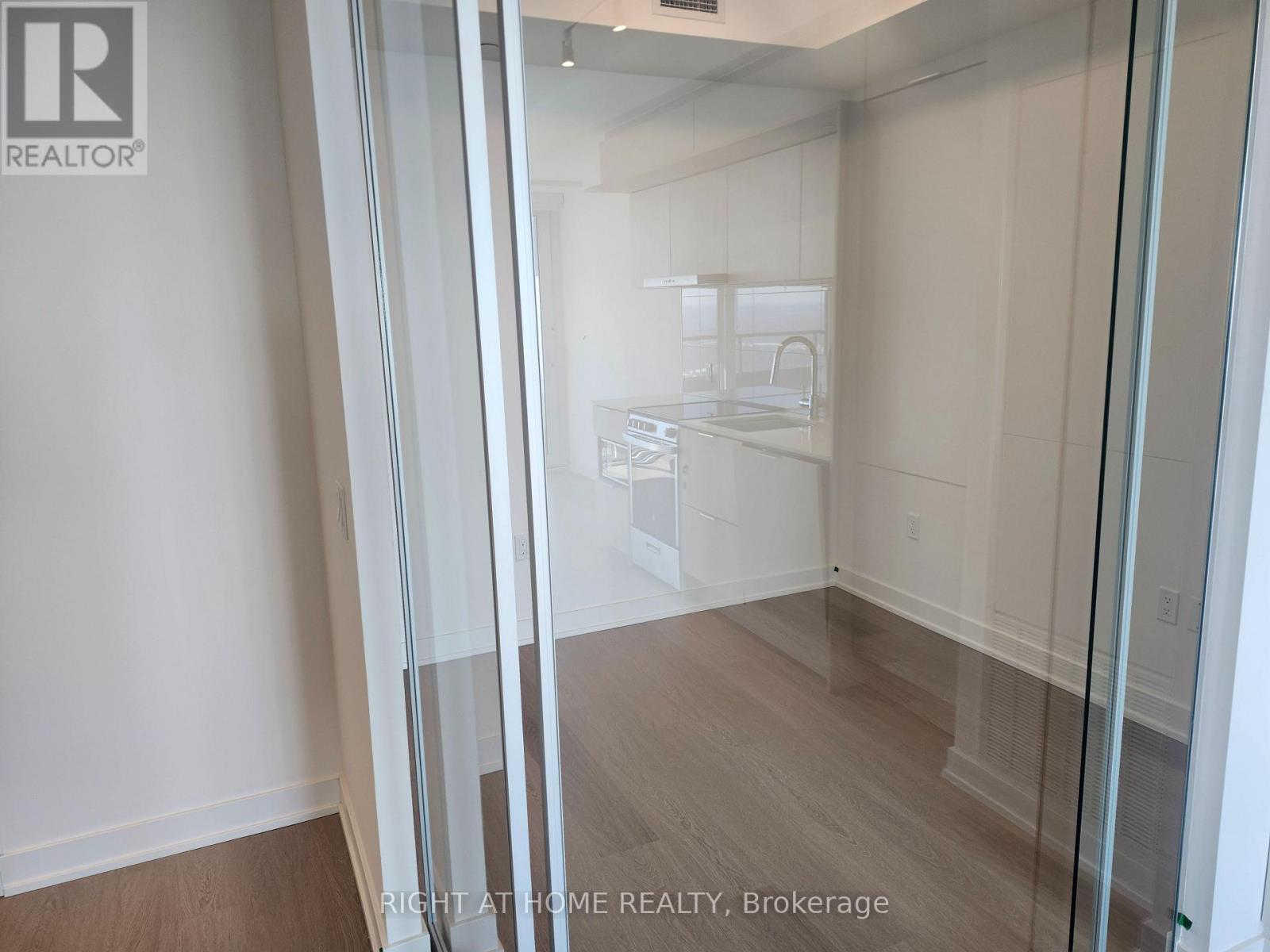 3901 - 448 Burnhamthorpe Road W, Mississauga, Ontario  L5B 4M6 - Photo 20 - W12897832