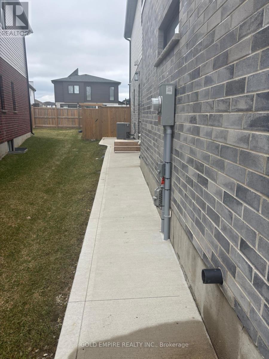 Lower Unit 2164 Saddlerock Avenue, London North, Ontario  N6G 3W3 - Photo 14 - X12899052