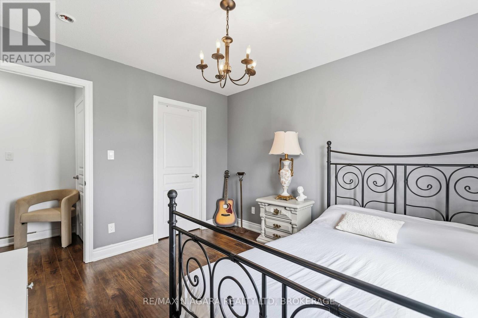 54 Severino Circle, West Lincoln, Ontario  L0R 2A0 - Photo 15 - X12897370