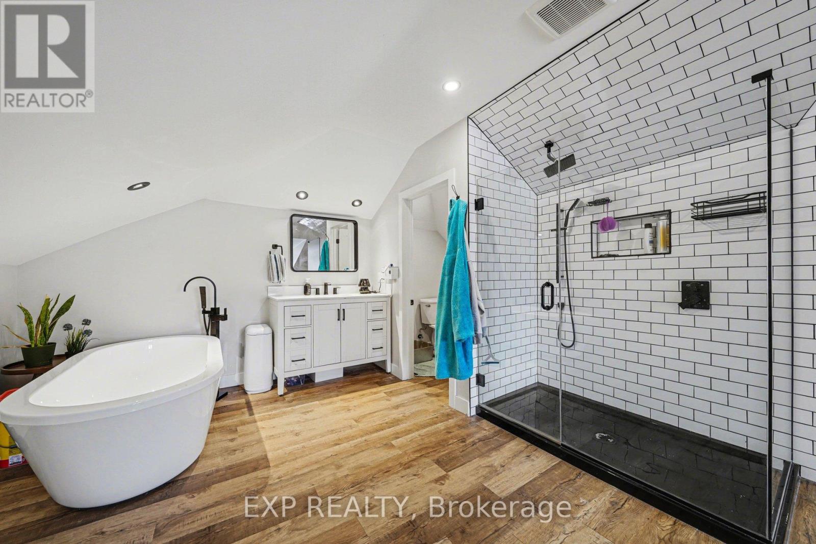 2061 Lajoie Street, Alfred And Plantagenet, Ontario  K0B 1J0 - Photo 32 - X12880794