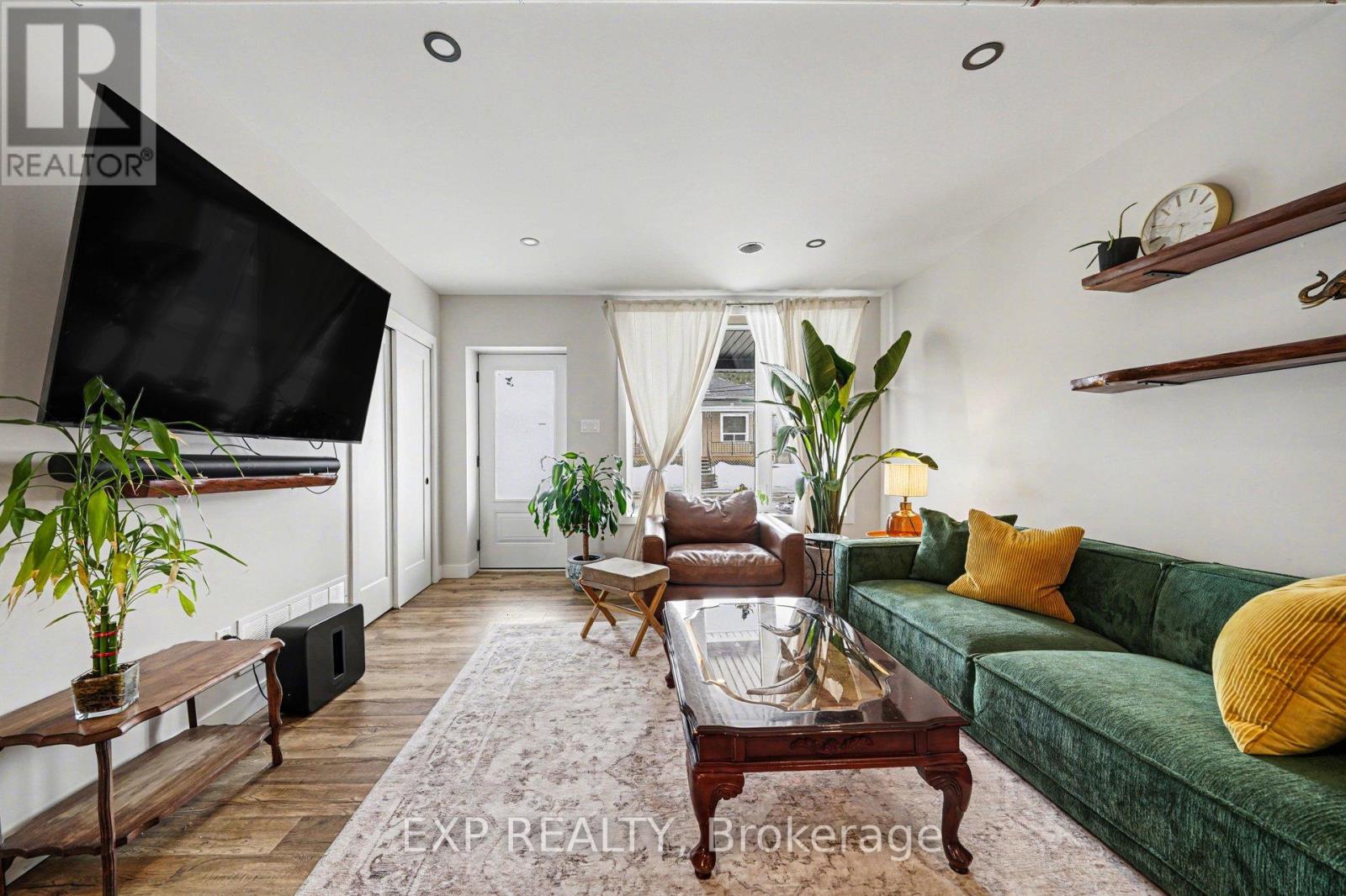 2061 Lajoie Street, Alfred And Plantagenet, Ontario  K0B 1J0 - Photo 9 - X12880794