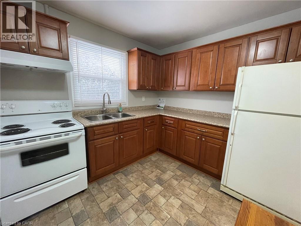 10 Angus Road Unit# 3, Hamilton, Ontario  L8K 6K3 - Photo 3 - 40813455