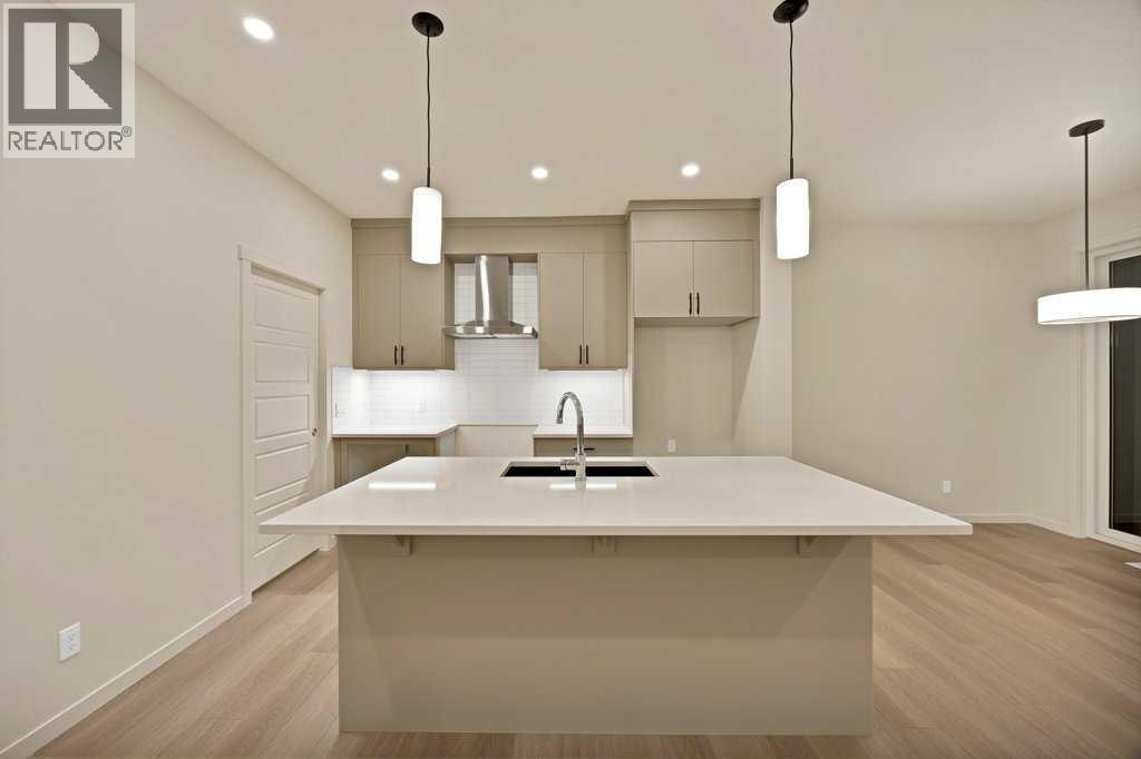 557 Chelsea Gardens, Chestermere, Alberta  T1X 2V4 - Photo 10 - A2280507