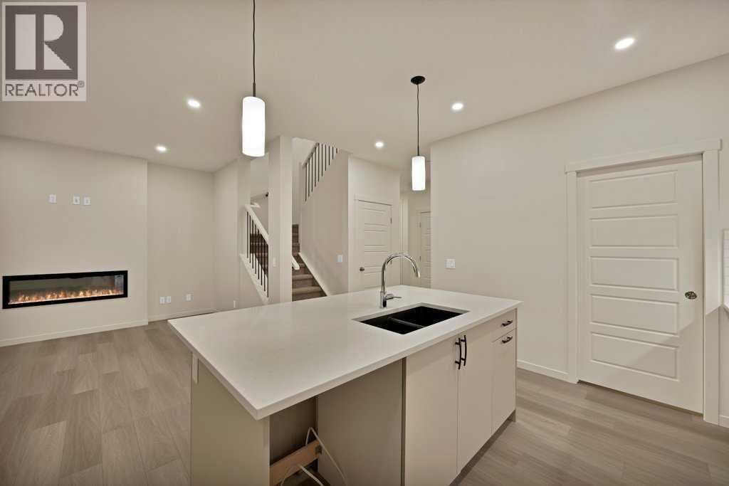 557 Chelsea Gardens, Chestermere, Alberta  T1X 2V4 - Photo 12 - A2280507