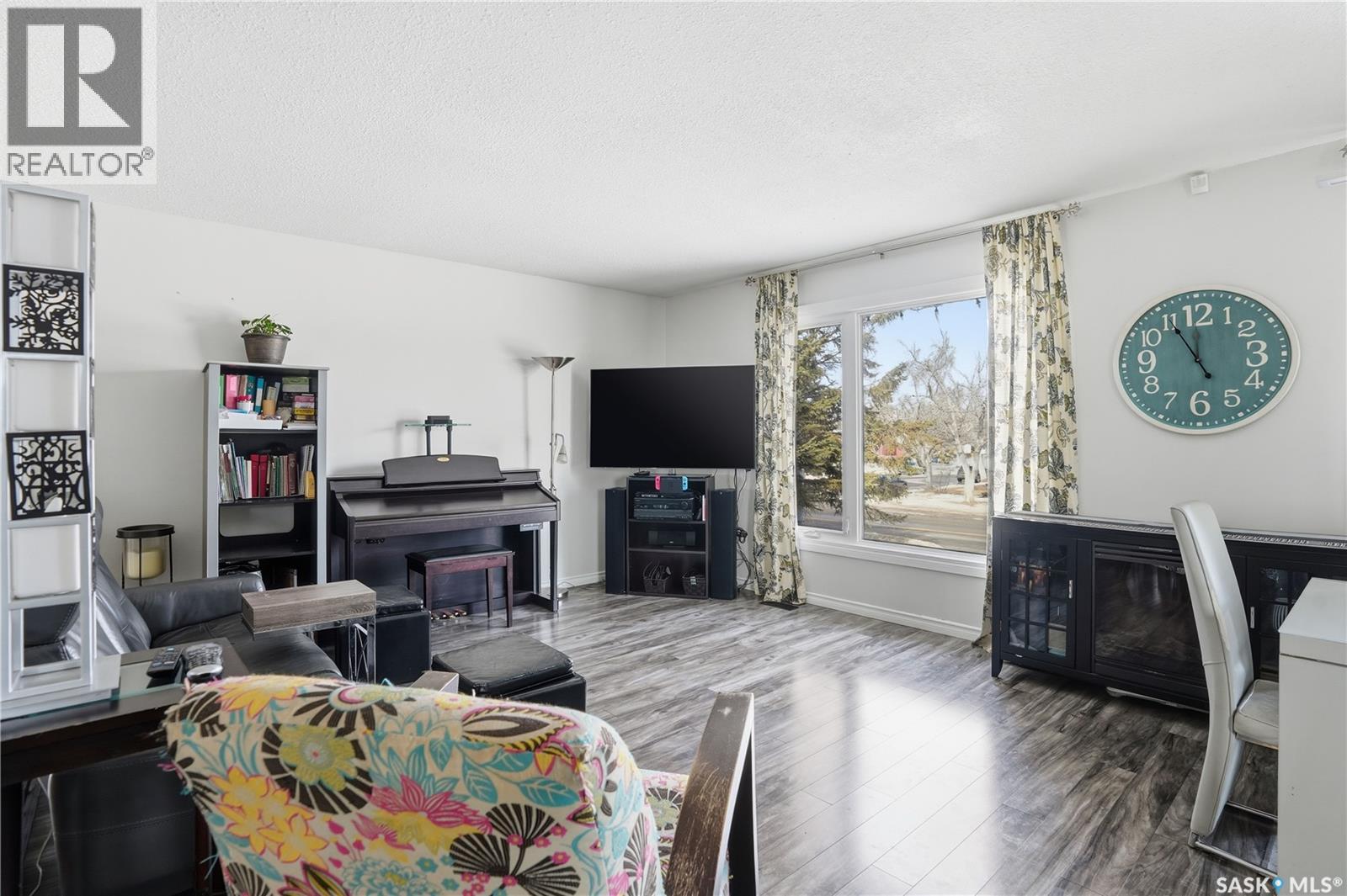 6715 1st Avenue N, Regina, Saskatchewan  S4X 1C7 - Photo 3 - SK030796