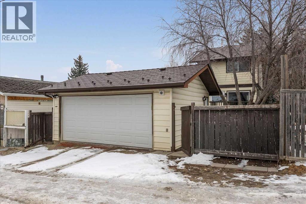 1399 Berkley Drive Nw, Calgary, Alberta  T3K 1T5 - Photo 37 - A2284801