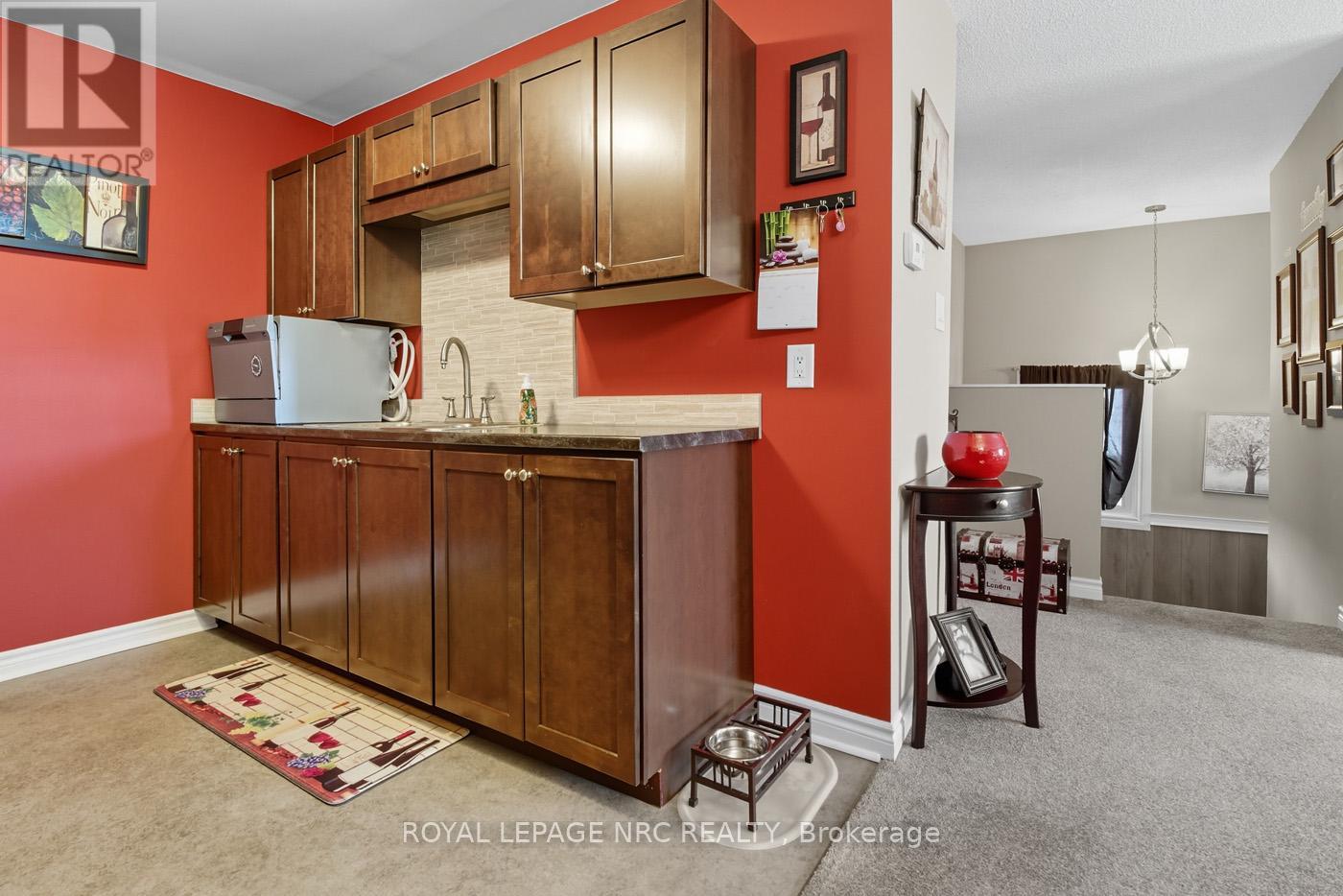 117 Bartlett Street, Thorold, Ontario  L2V 4Y5 - Photo 5 - X12899328