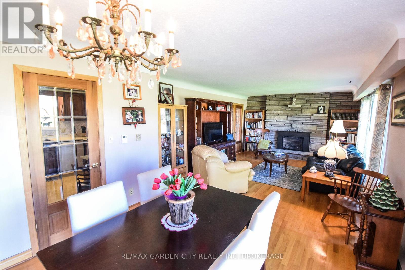 9735 Carl Road, Niagara Falls, Ontario  L0S 1K0 - Photo 12 - X12899368