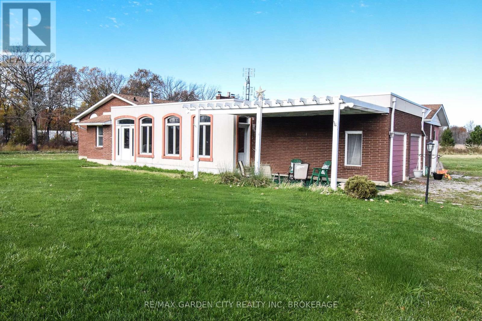 9735 Carl Road, Niagara Falls, Ontario  L0S 1K0 - Photo 4 - X12899368