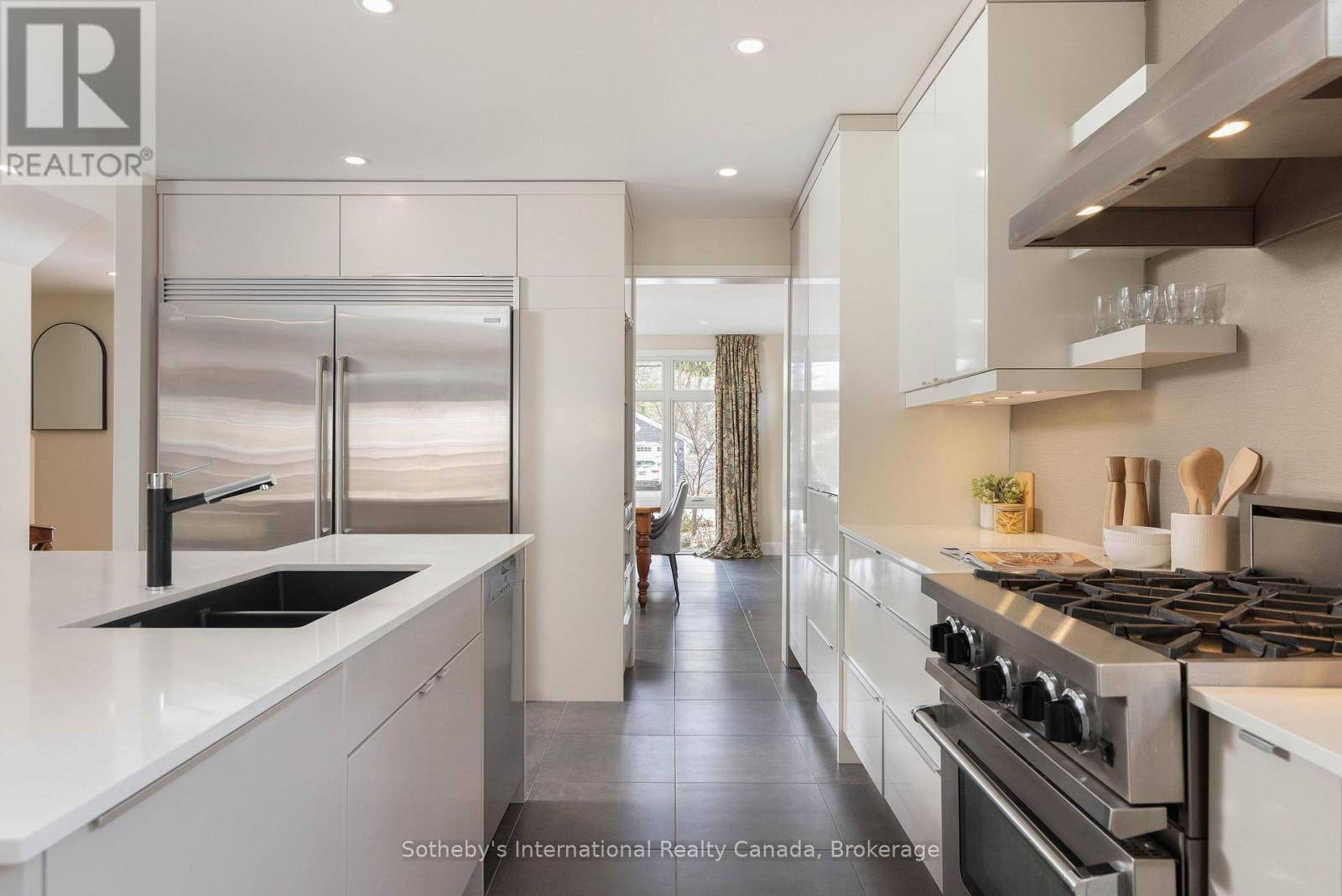 367 Spruce Street, Oakville, Ontario  L6J 2H2 - Photo 10 - W12899302