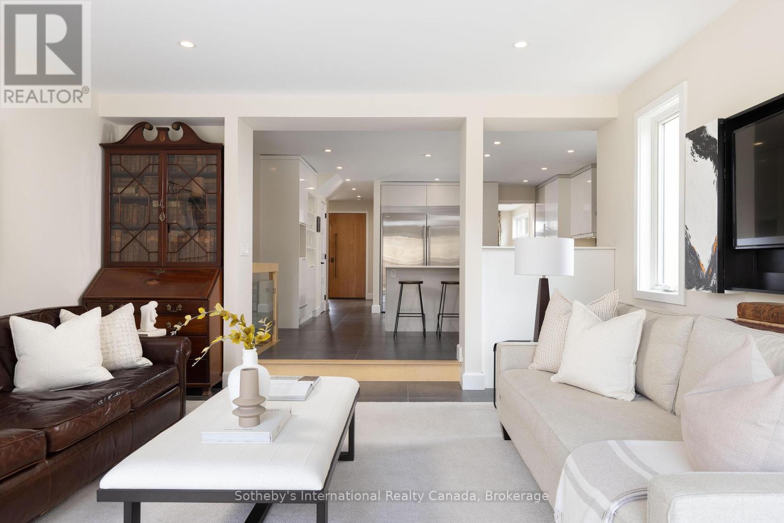 367 Spruce Street, Oakville, Ontario  L6J 2H2 - Photo 15 - W12899302