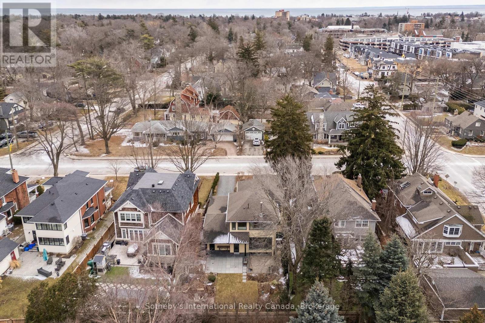 367 Spruce Street, Oakville, Ontario  L6J 2H2 - Photo 47 - W12899302